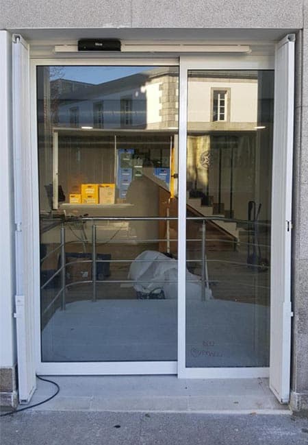 Puertas rápidas de cristal en Vigo